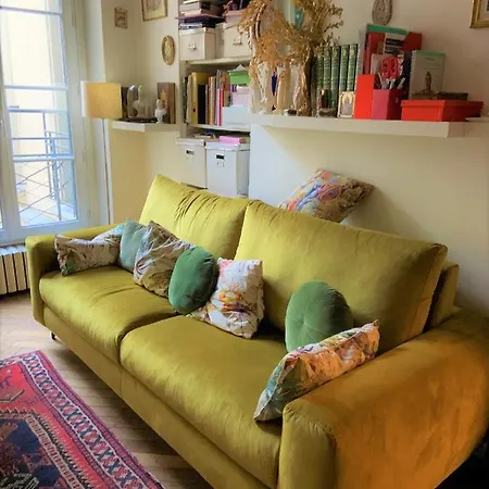Charming Flat In The Marais *