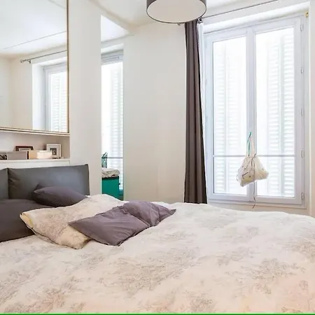 Charming Flat In The Marais *