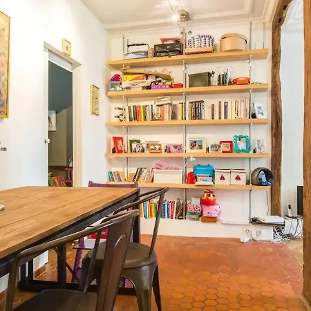 Charming Flat In The Marais *